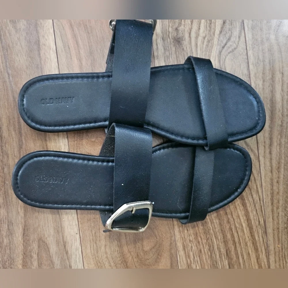 Old Navy Women's Black Double Strap  Buckle Casua Sandals Size 11.